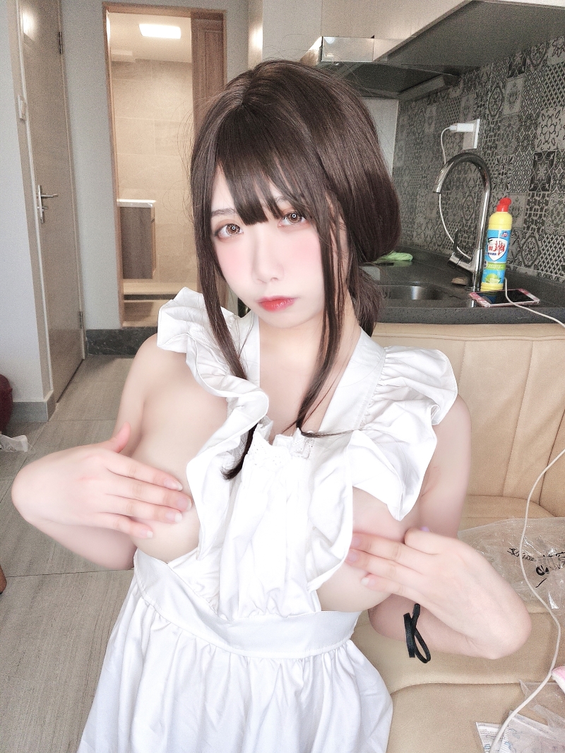 贞子蜜桃 围裙自拍【44P1V-672MB】 贞子蜜桃 围裙自拍【44P1V-672MB】
