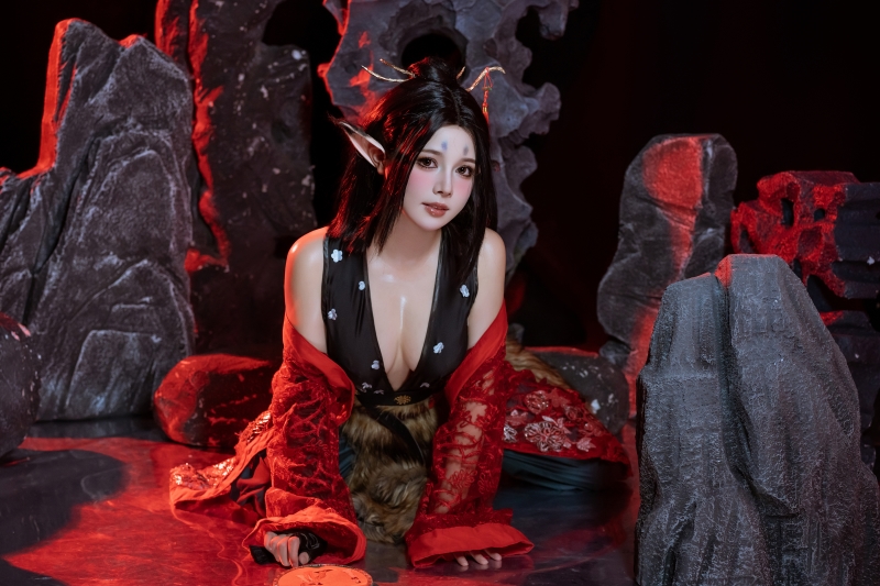 七月喵子化身异世狐妖,《萍萍》诠释绝美古风 七月喵子化身异世狐妖,《萍萍》诠释绝美古风
