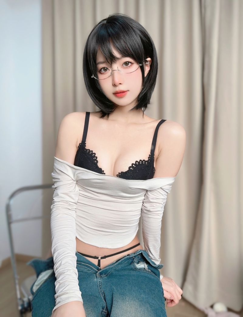 一勺大布丁#同居生活【26P-265MB】 一勺大布丁#同居生活【26P-265MB】