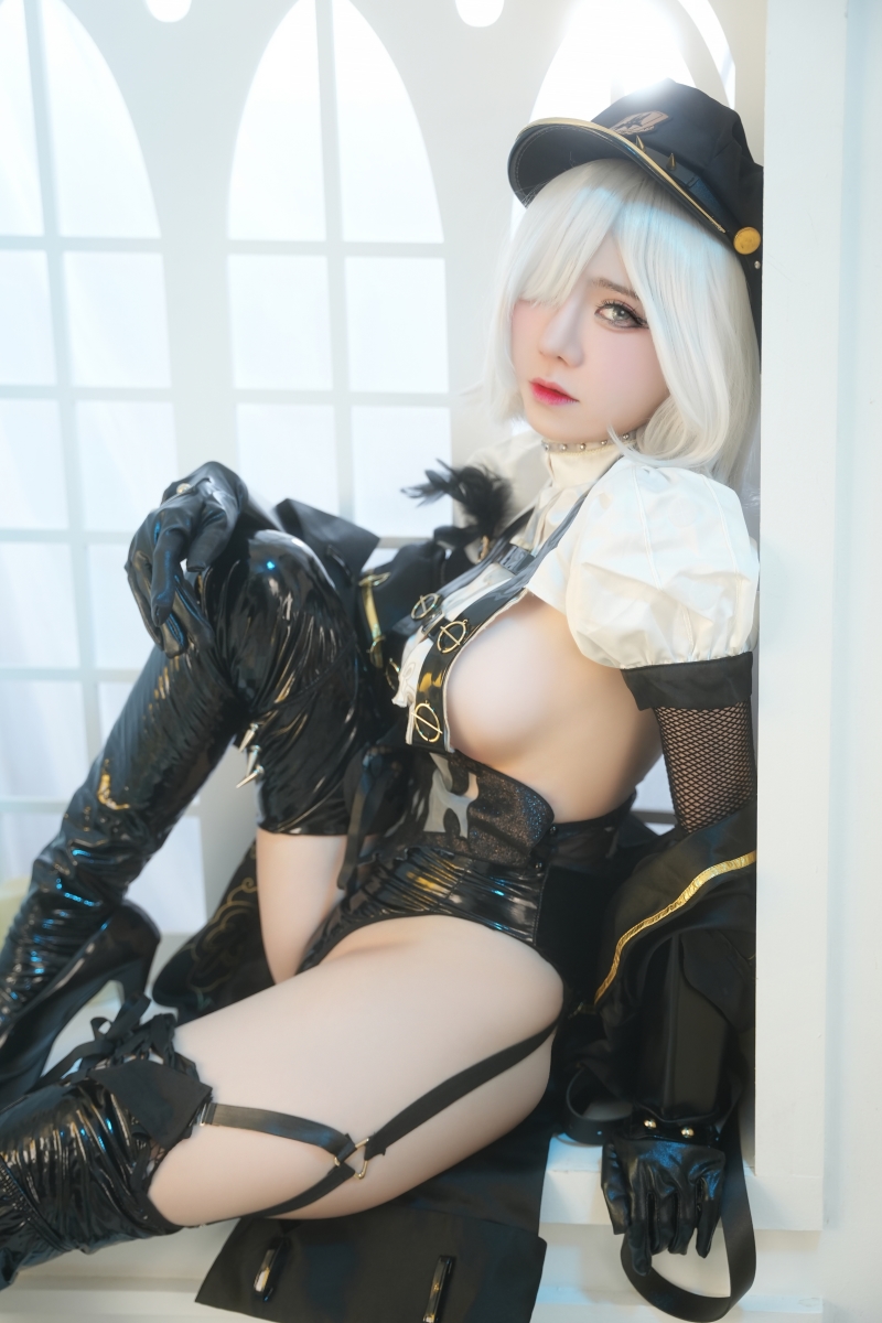 Sally Dorasnow#Officer 2B【37P-170MB】 Sally Dorasnow#Officer 2B【37P-170MB】