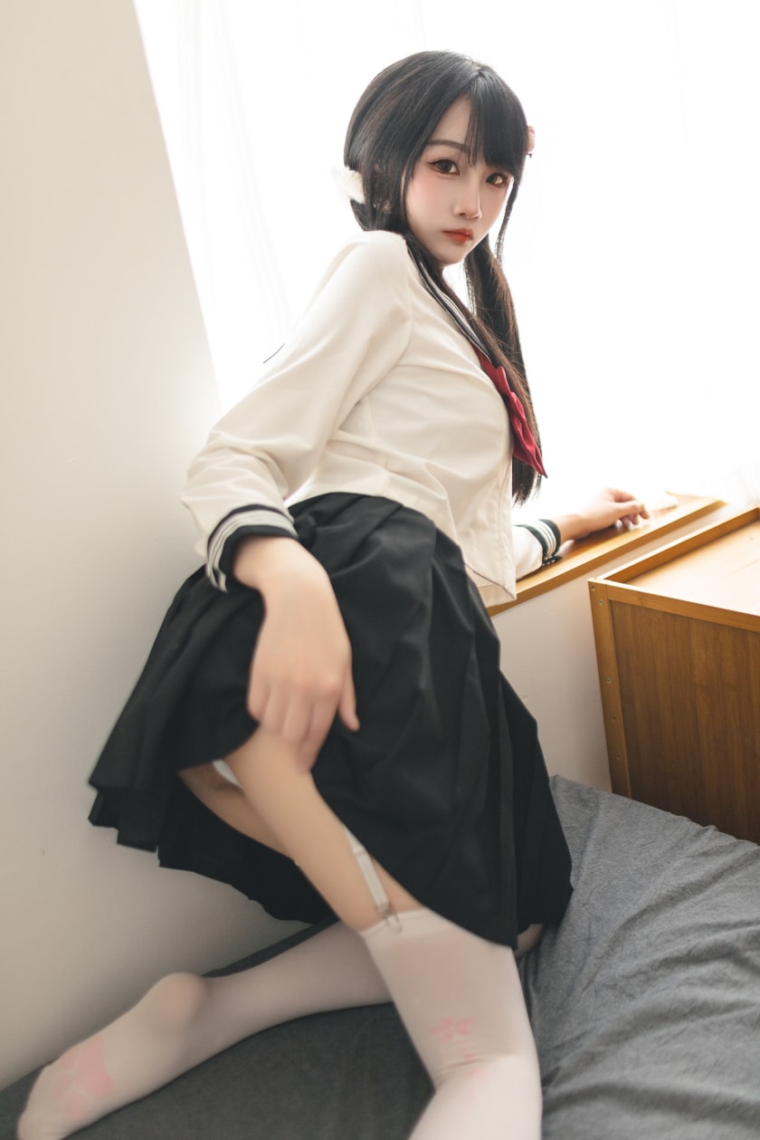 嗷呜酱 – 水手服--完美推荐！