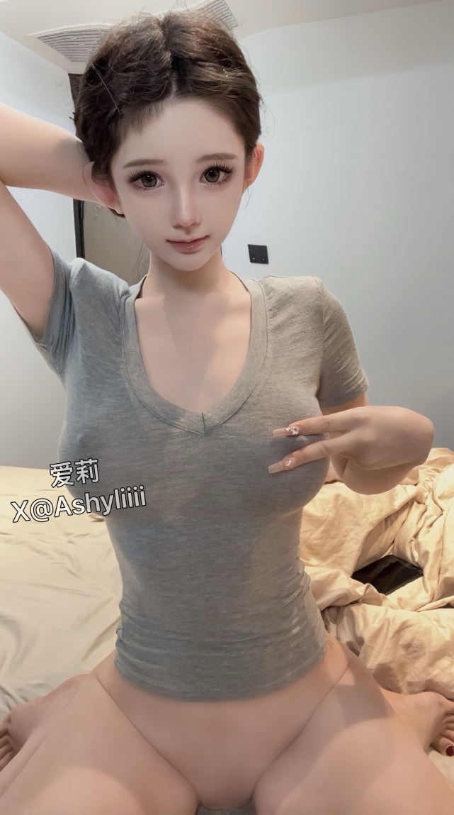 倦倦喵（爱莉） – 透灰T--必看作品！