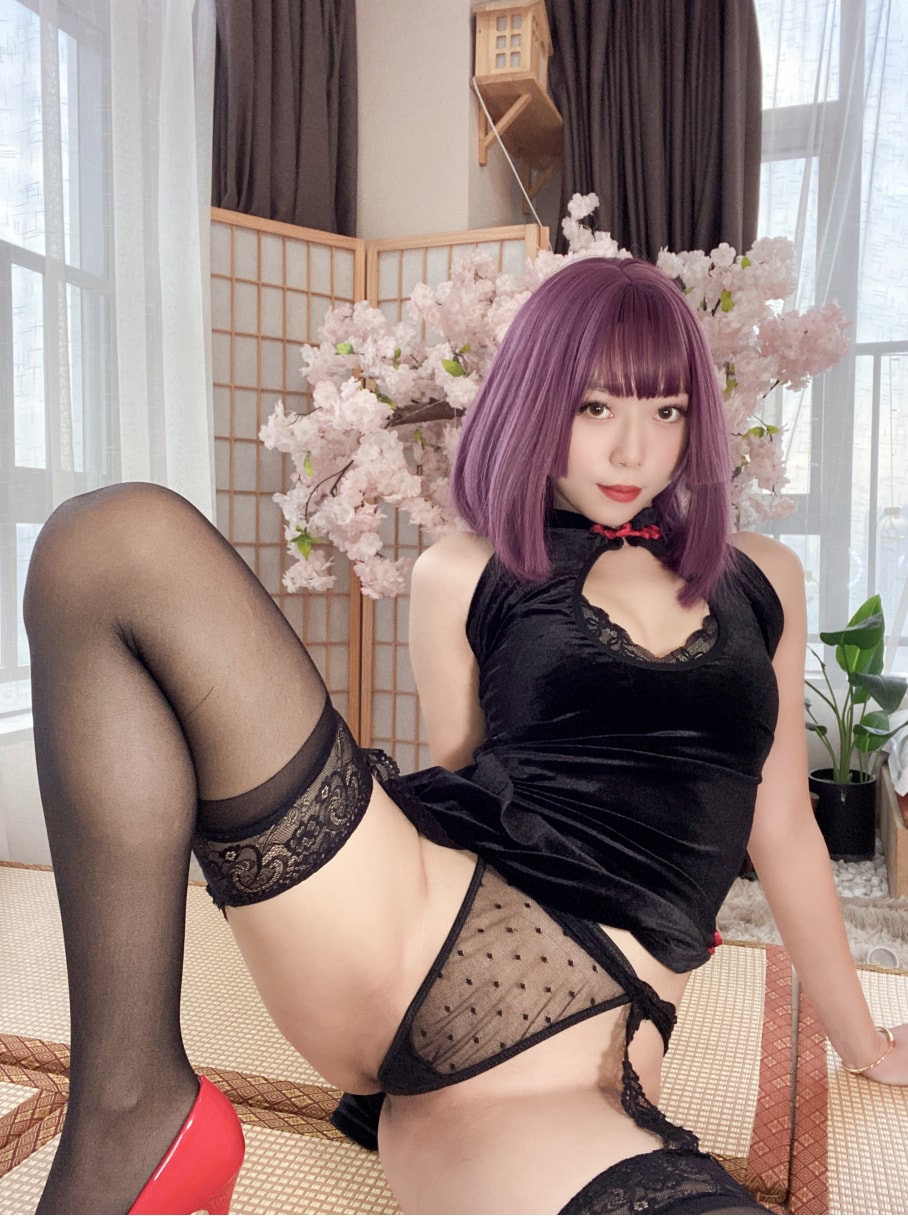 Money冷冷 –#高叉旗袍蕾丝裙--适合收藏! Money冷冷 –#高叉旗袍蕾丝裙--适合收藏!