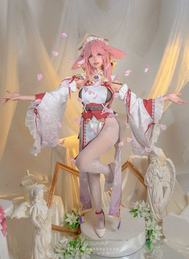 咬一口兔娘ovo cos旗袍八重神子,探索原神世界的性感魅力 咬一口兔娘ovo cos旗袍八重神子,探索原神世界的性感魅力