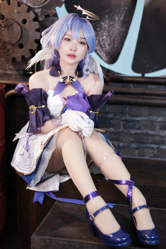 银河中的歌者:泰国女coser Minton化身漂亮迷人的知更鸟 银河中的歌者:泰国女coser Minton化身漂亮迷人的知更鸟