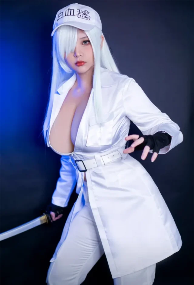 工作细胞COSPLAY:Hana Bunny化身性感“白血球”惊艳亮相