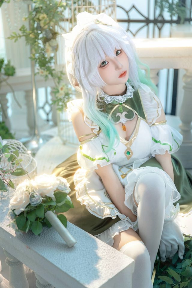 “原神”的魔幻花园:蠢沫沫古典优雅的纳西妲COSPALY “原神”的魔幻花园:蠢沫沫古典优雅的纳西妲COSPALY