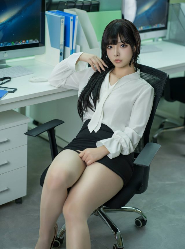 COSER-yuuhui玉汇的勇气:在潜规则面前站起来的故事 COSER-yuuhui玉汇的勇气:在潜规则面前站起来的故事