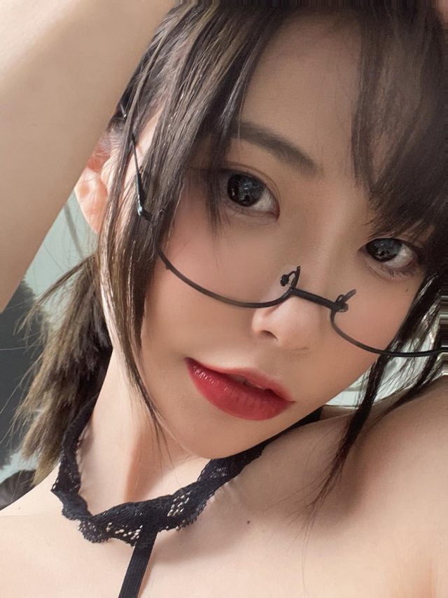 眼神勾魂,身材惊艳!探秘coser“陈妮妮UNI”的艺术之旅 眼神勾魂,身材惊艳!探秘coser“陈妮妮UNI”的艺术之旅