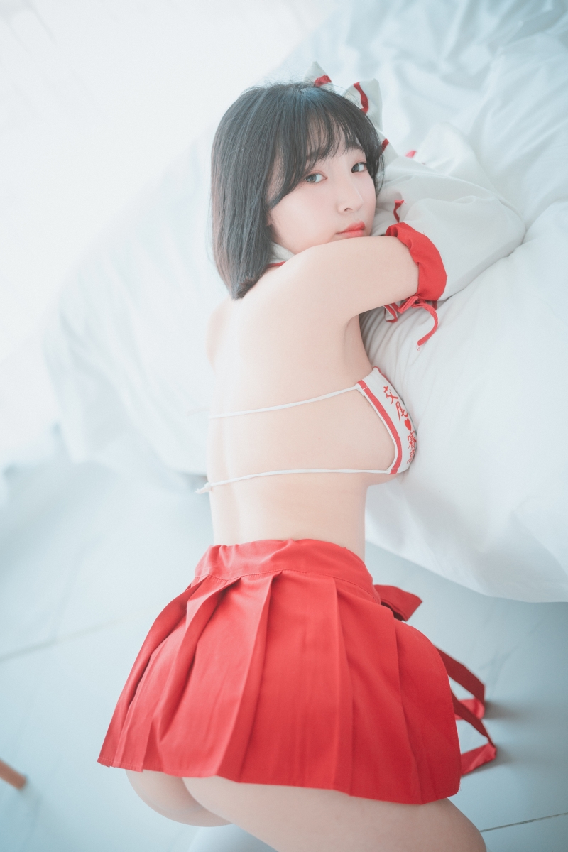 Kang Inkyung(강인경)Summoner Girl-