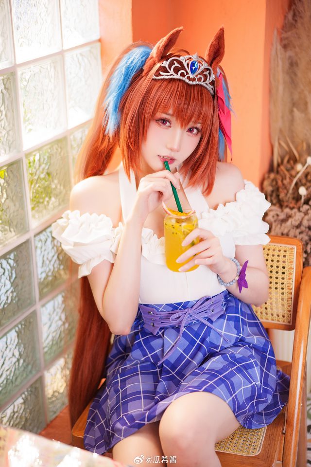 [赛马娘Pretty Derby]瓜希酱cos大和赤骥，展现性感领跑者的自信魅力