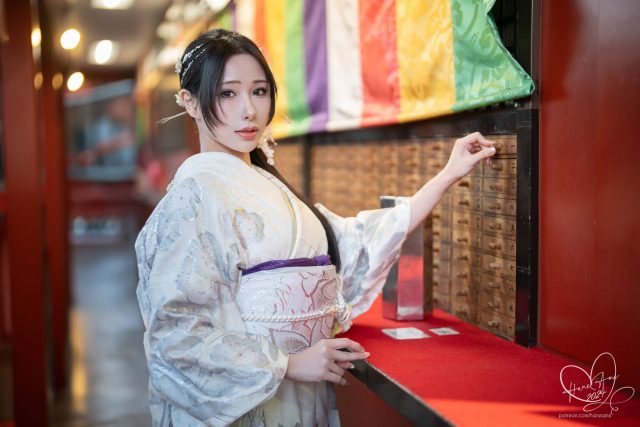 雨波_HaneAme新春COS特辑:寺庙探秘银白色和服下的魅力 雨波_HaneAme新春COS特辑:寺庙探秘银白色和服下的魅力