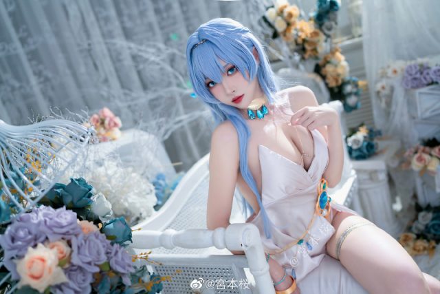 宮本桜cos《胜利女神:妮姬》海伦,性感礼服绽放宙斯盾之花 宮本桜cos《胜利女神:妮姬》海伦,性感礼服绽放宙斯盾之花