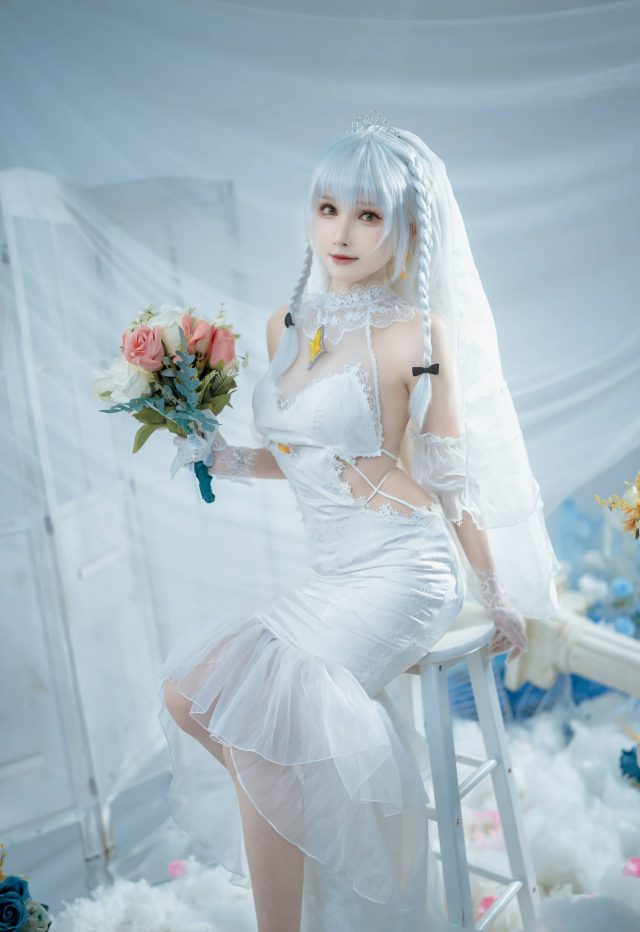 超级小禾儿·花园誓约婚纱COS:浪漫的婚礼在花海中绽放 超级小禾儿·花园誓约婚纱COS:浪漫的婚礼在花海中绽放