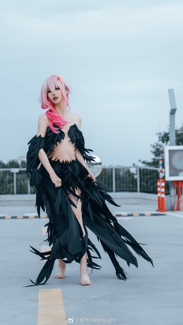偶像女神的完美再现:夜光-NightLight化身魅力无限的楪祈 偶像女神的完美再现:夜光-NightLight化身魅力无限的楪祈