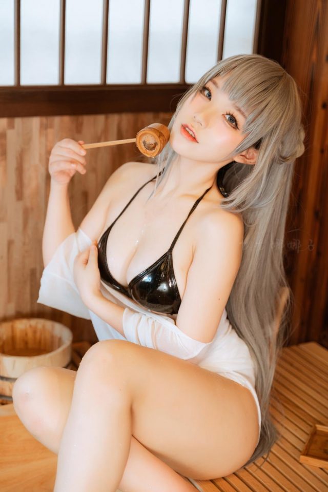 碧蓝航线·美因茨COS,七七娜娜子的惊艳COSPLAY之作 碧蓝航线·美因茨COS,七七娜娜子的惊艳COSPLAY之作