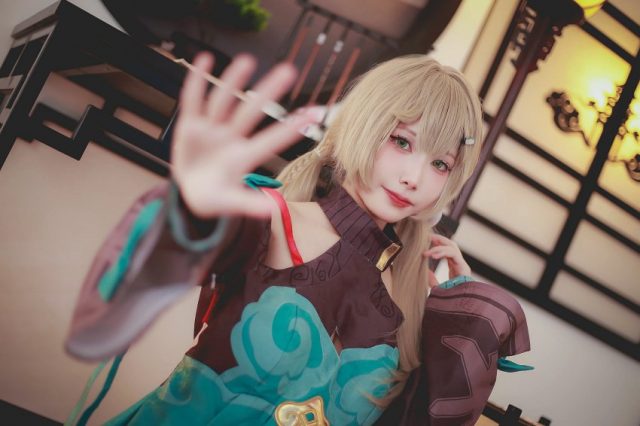 coser Bass化身《崩坏:星穹铁道》青雀,探秘灵魂深处的可爱魅力 coser Bass化身《崩坏:星穹铁道》青雀,探秘灵魂深处的可爱魅力