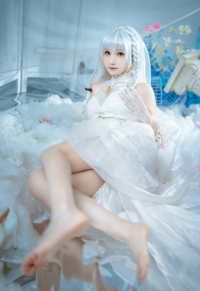 超级小禾儿·花园誓约婚纱COS:浪漫的婚礼在花海中绽放 超级小禾儿·花园誓约婚纱COS:浪漫的婚礼在花海中绽放