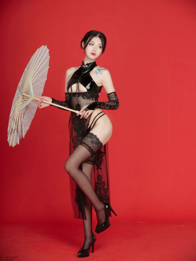 可爱与御姐范儿并存:探索coser“一米八的大梨子”的魅力 可爱与御姐范儿并存:探索coser“一米八的大梨子”的魅力