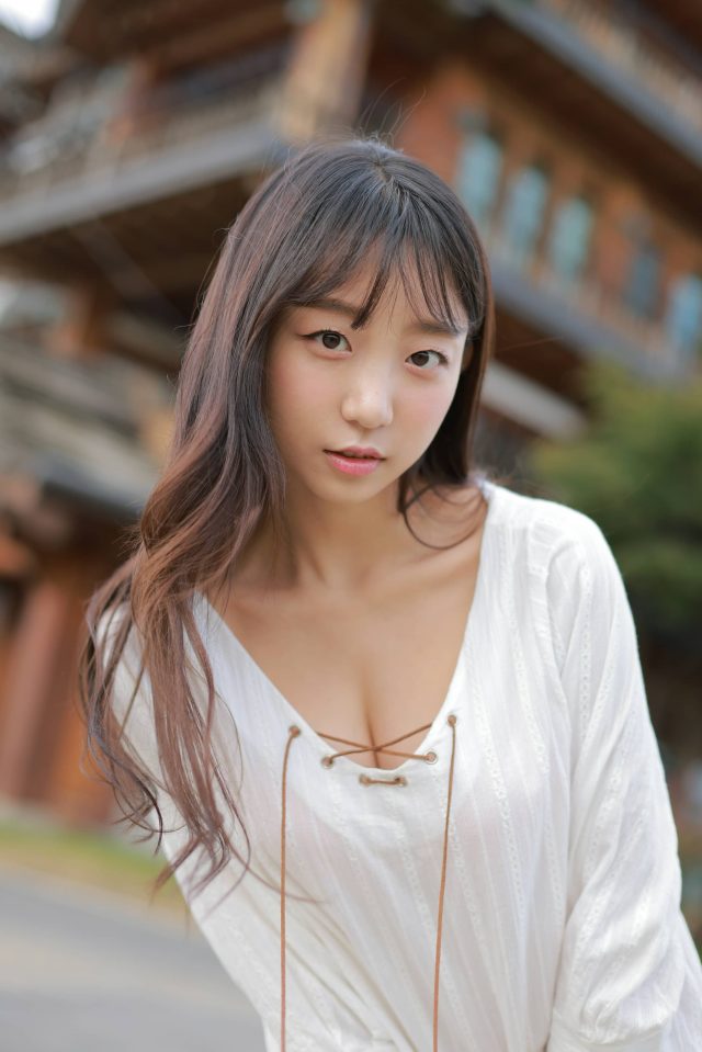 邂逅韩流新星:coser Eunji Pyo(표은지)的独特魅力 邂逅韩流新星:coser Eunji Pyo(표은지)的独特魅力