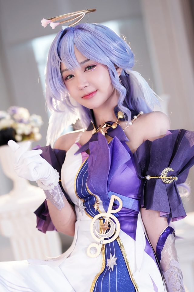 银河中的歌者:泰国女coser Minton化身漂亮迷人的知更鸟 银河中的歌者:泰国女coser Minton化身漂亮迷人的知更鸟