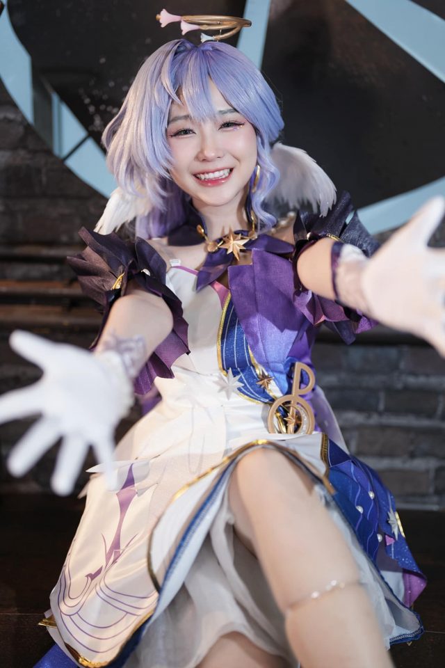 银河中的歌者:泰国女coser Minton化身漂亮迷人的知更鸟 银河中的歌者:泰国女coser Minton化身漂亮迷人的知更鸟