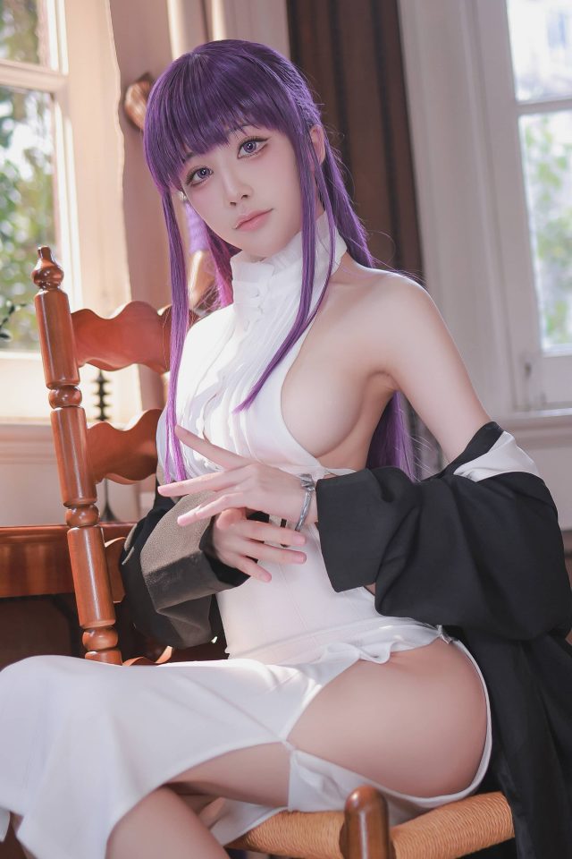 水淼aqua《葬送的芙莉莲》COS:精灵之美引爆网红旋风 水淼aqua《葬送的芙莉莲》COS:精灵之美引爆网红旋风