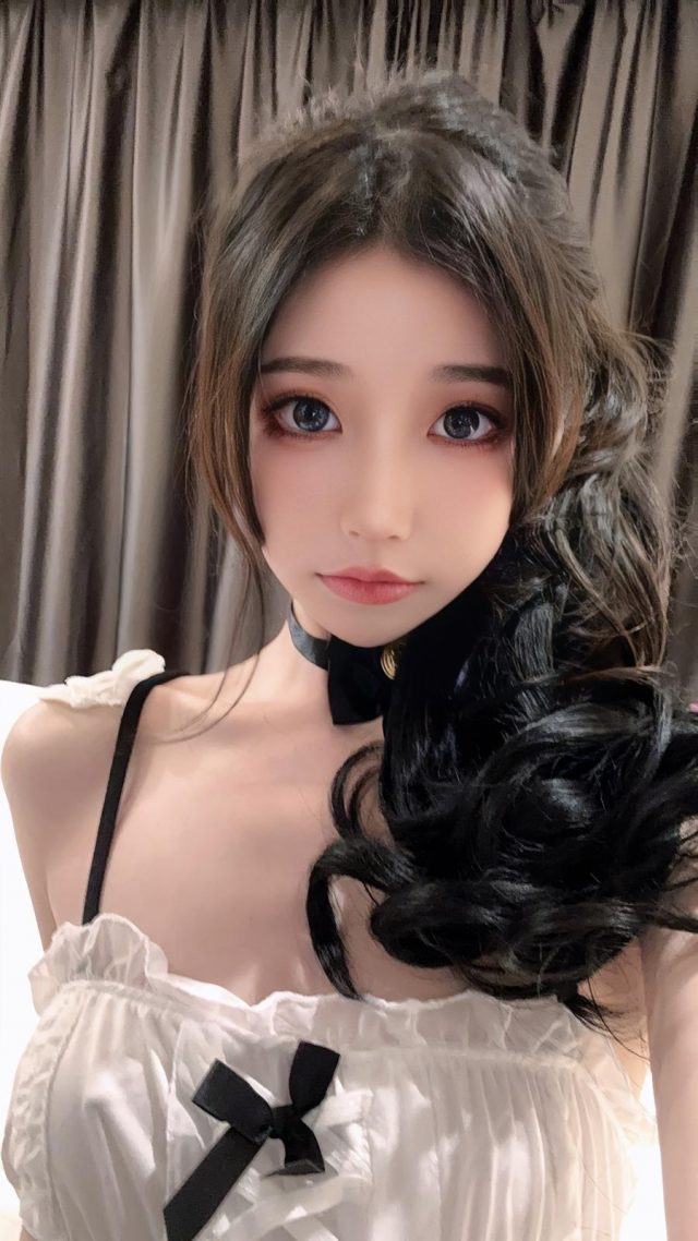 眼神勾魂,身材惊艳!探秘coser“陈妮妮UNI”的艺术之旅 眼神勾魂,身材惊艳!探秘coser“陈妮妮UNI”的艺术之旅