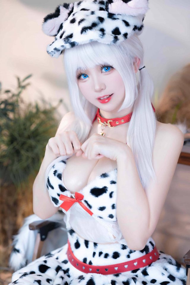 当斑点狗遇上时尚:coser Miko酱ww的COSPLAY艺术之旅 当斑点狗遇上时尚:coser Miko酱ww的COSPLAY艺术之旅