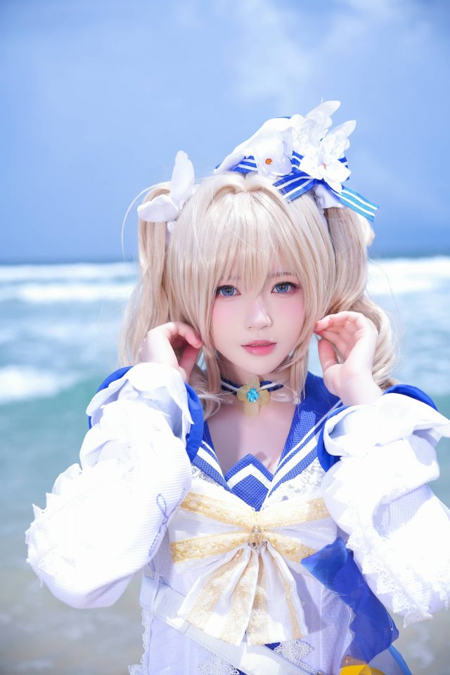 原神COSPLAY:桜桃喵完美演绎可爱偶像芭芭拉的清新魅力 原神COSPLAY:桜桃喵完美演绎可爱偶像芭芭拉的清新魅力
