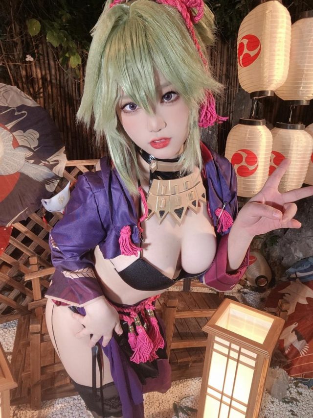 原神·久岐忍同人COS:七七娜娜子的COSPLAY技艺揭秘 原神·久岐忍同人COS:七七娜娜子的COSPLAY技艺揭秘