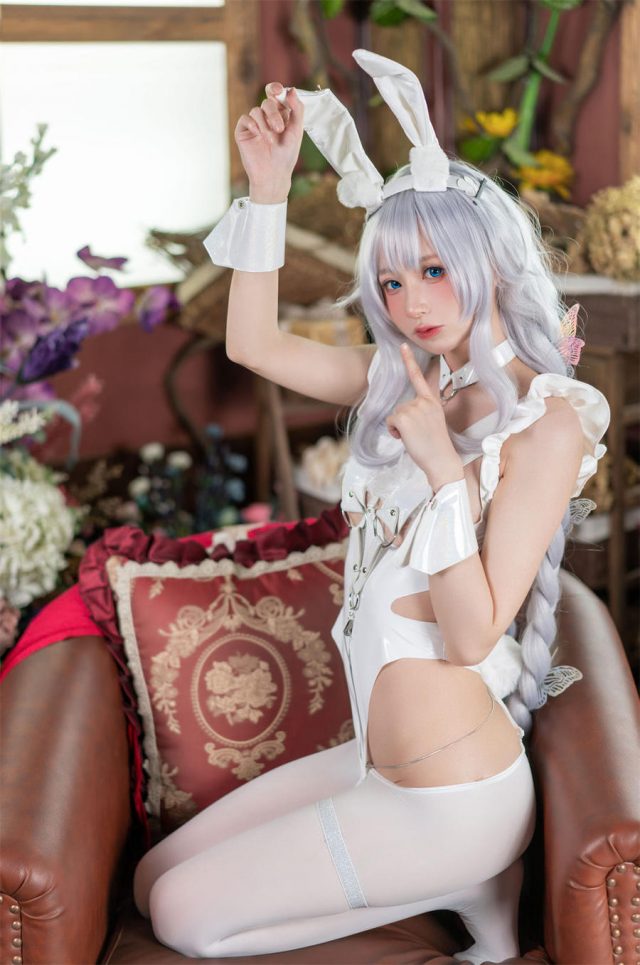 从清幽到热烈,coser“西园寺南歌”的多面二次元风格 从清幽到热烈,coser“西园寺南歌”的多面二次元风格