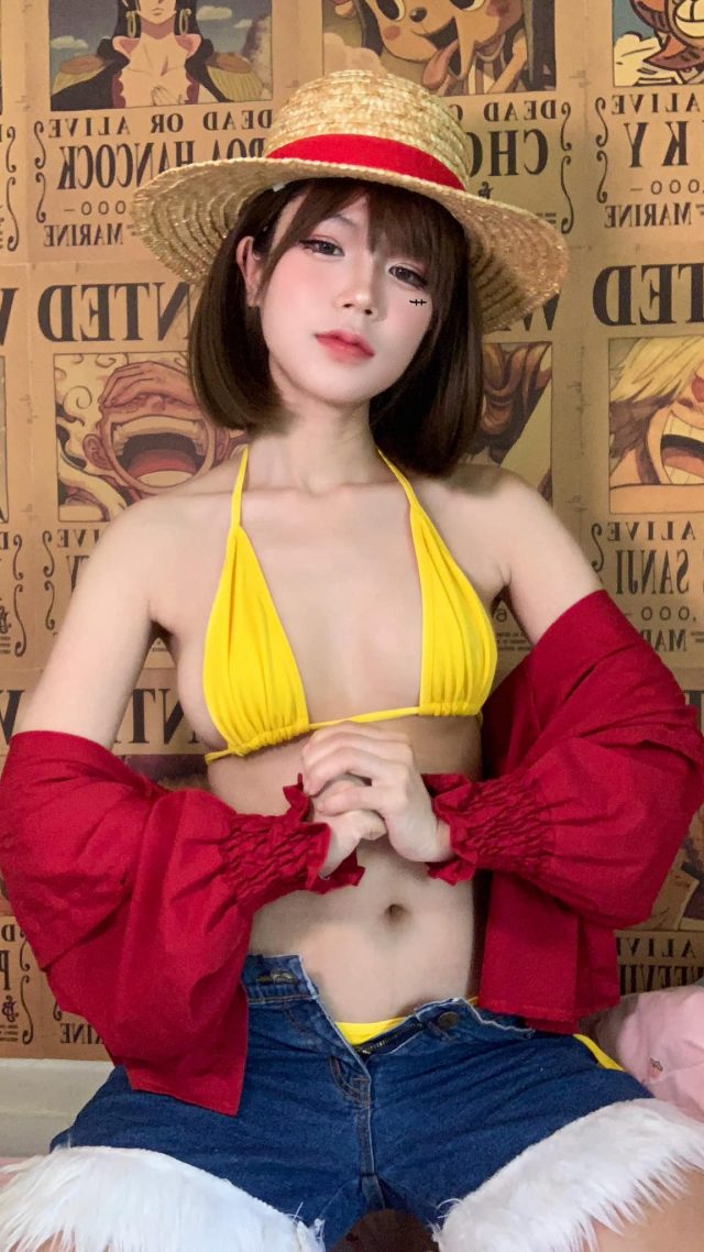 航海王COSPLAY:泰国女coser EveKafy化身“女版”蒙奇·D·路飞 航海王COSPLAY:泰国女coser EveKafy化身“女版”蒙奇·D·路飞